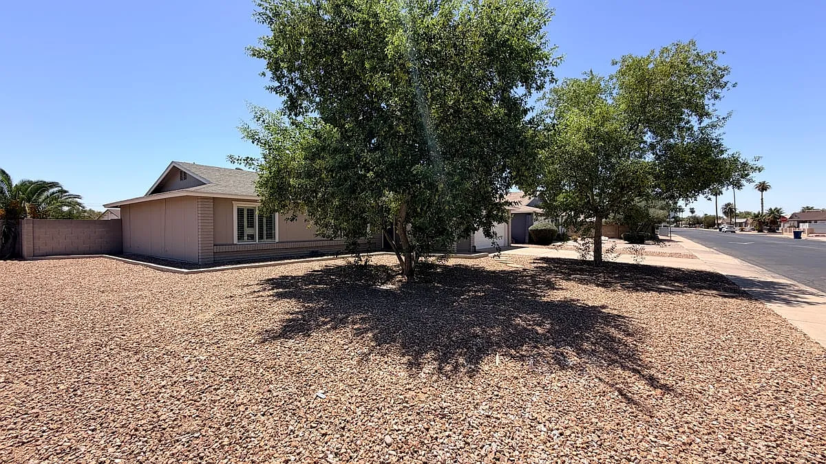 2303 South Cottonwood Drive — Photo 3