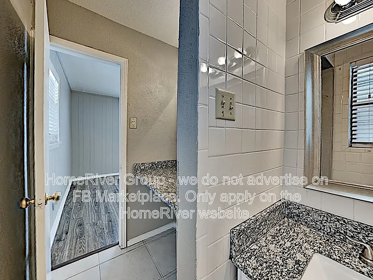 1319 Wisteria Way — Photo 11
