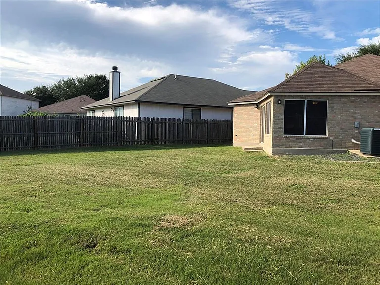 1304 Water Spaniel Way — Photo 22