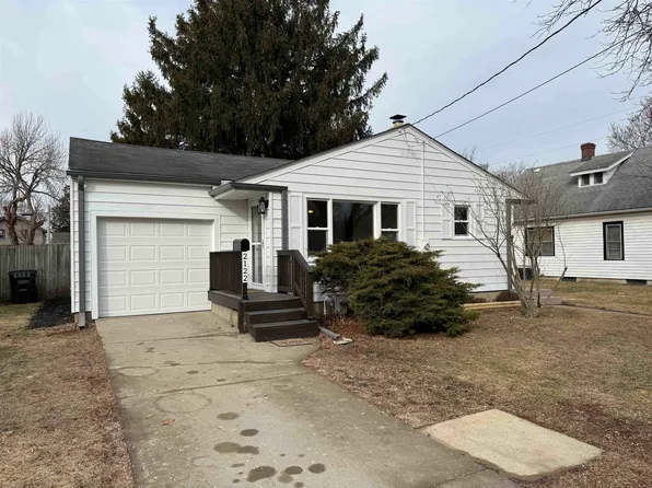 2122 N Church St, Rockford, IL 61103