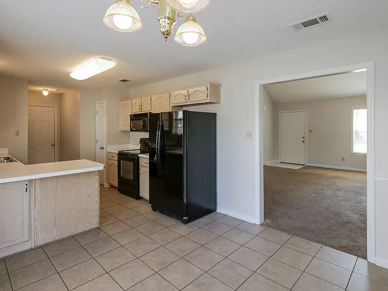 3102 Valley Green Ln — Photo 7