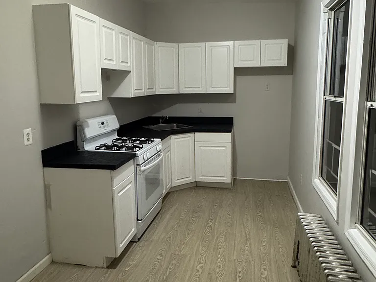 Eat in Kitchen