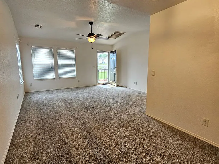 2400 Desert Willow Ter — Photo 7