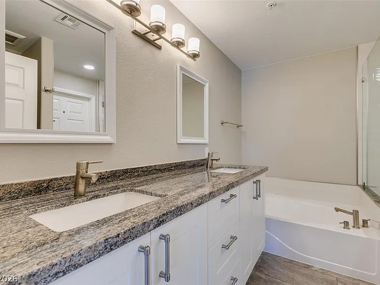 2925 Wigwam Pkwy #524 — Photo 37