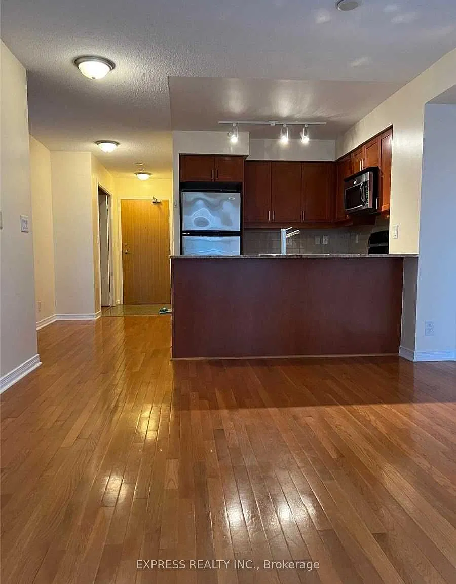 2 bed, $2,500 — Photo 1