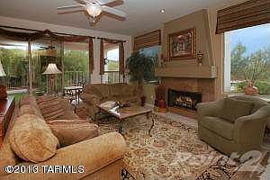 Family Room w/Fireplace