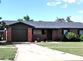 2608 W 18th St, Plainview, TX 79072