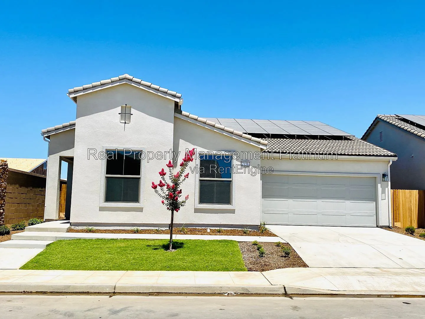 3 bed, 3.0 bath, 2280 sqft, $2,550 — Photo 2