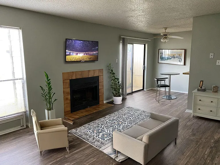 Northview Condominiums — Photo 13