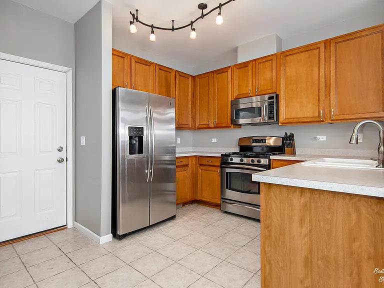 5521 Wildspring Dr #5521 — Photo 9