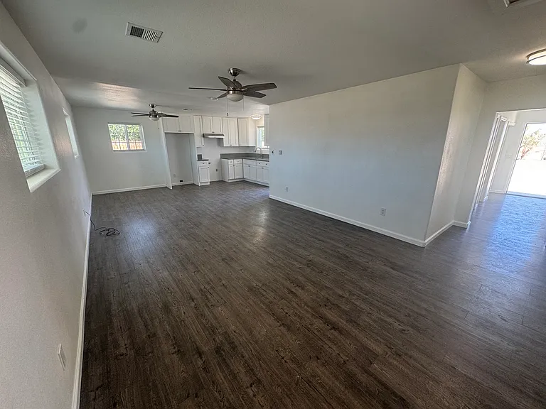 34733 Wilshire Rd — Photo 4