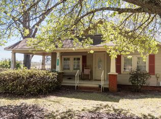 3077 Christian Light Rd, Fuquay Varina, NC 27526