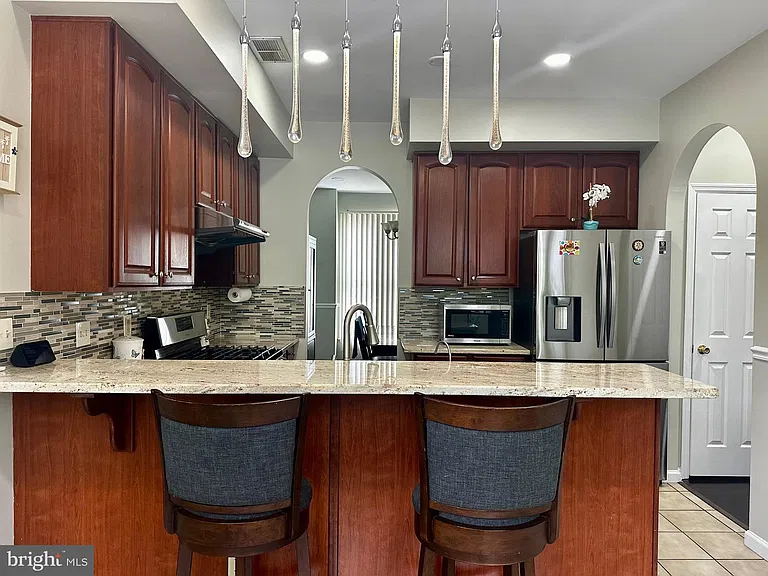 25 Knight Dr — Photo 8