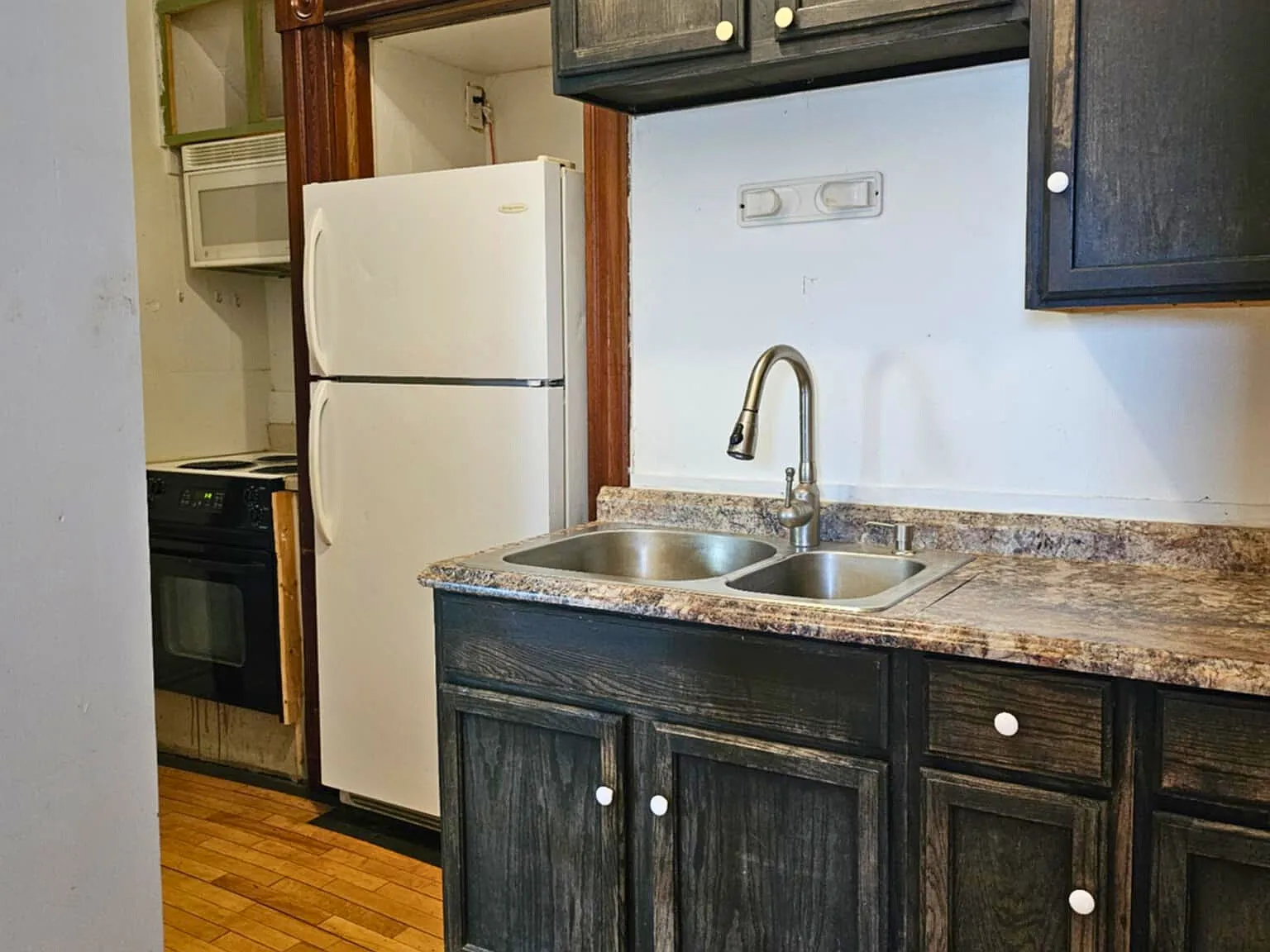 2 bed, $1,800 — Photo 2