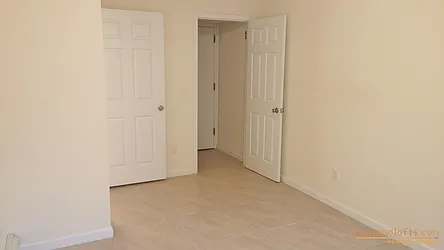 Rented by aptsandlofts.com