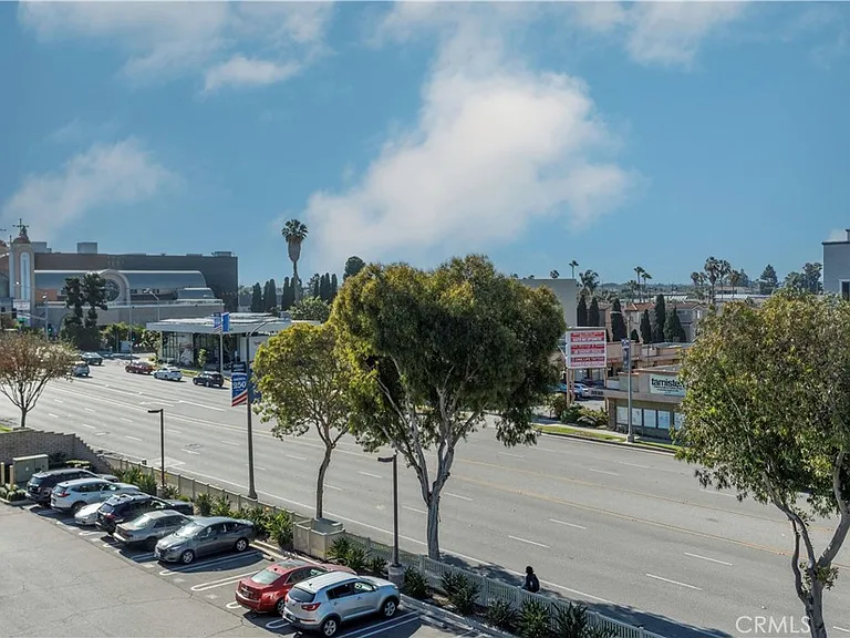 3550 Torrance Blvd #504 — Photo 19