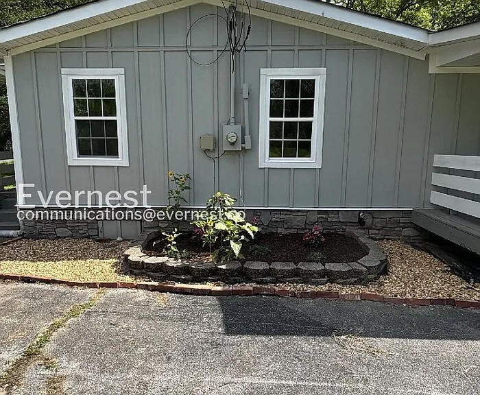 736 Hancock Rd — Photo 28