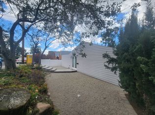2534 Community Ave, Montrose, CA 91020