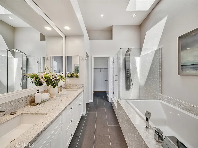 2466 Aquasanta — Photo 20