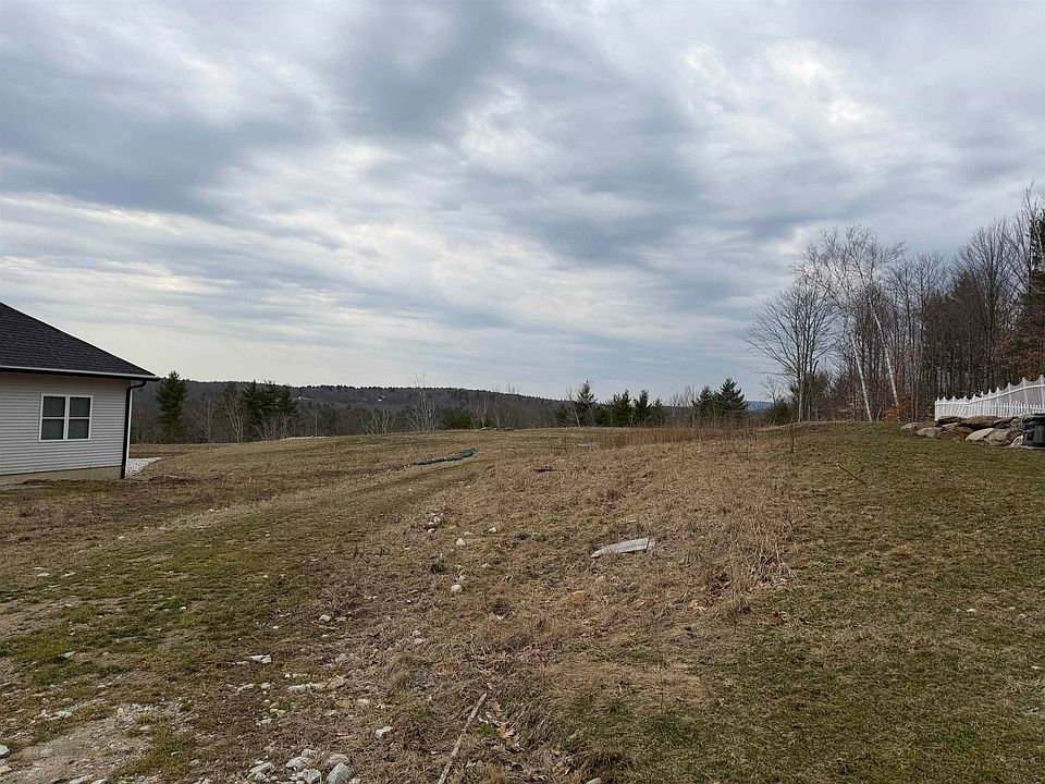 1st image of 28 Eisenhower Drive