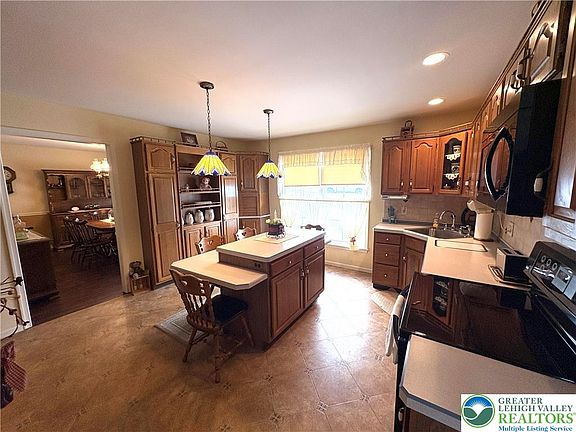 4th image of 3116 Rick Rd