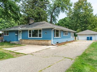 1418 Nichols Rd, Kalamazoo, MI 49006