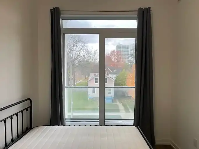 15 Wellington St S #1A — Photo 8
