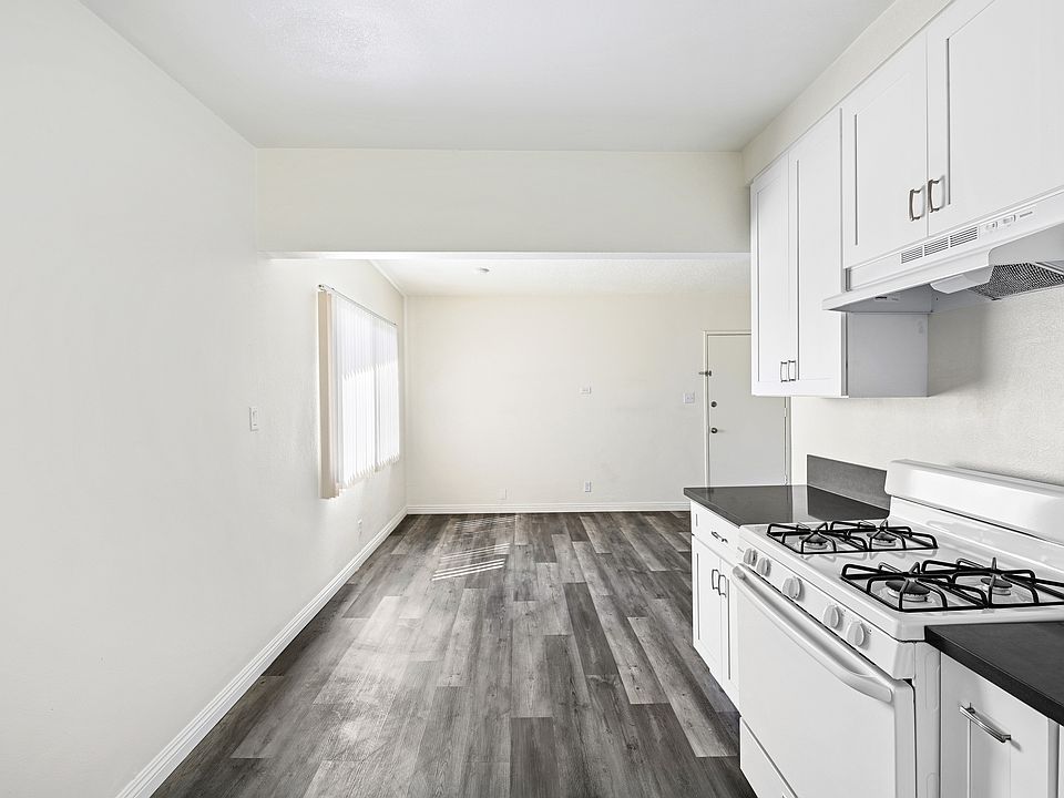 Side Kitchen View