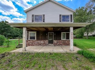 9408 Tallmadge Rd, Diamond, OH 44412