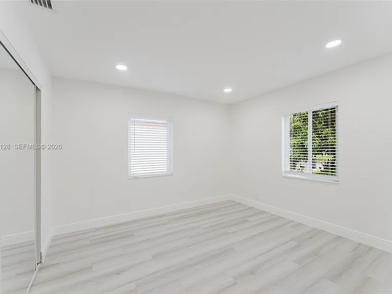 481 NE 51st St — Photo 26