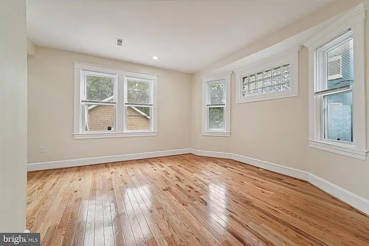 3911 Chatham Rd — Photo 12