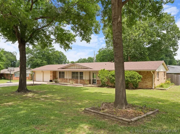 1418 Grandview Rd, Bartlesville, OK 74006
