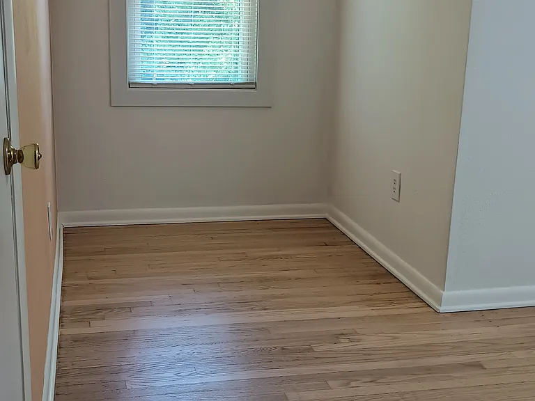 56 Greenview Dr — Photo 10