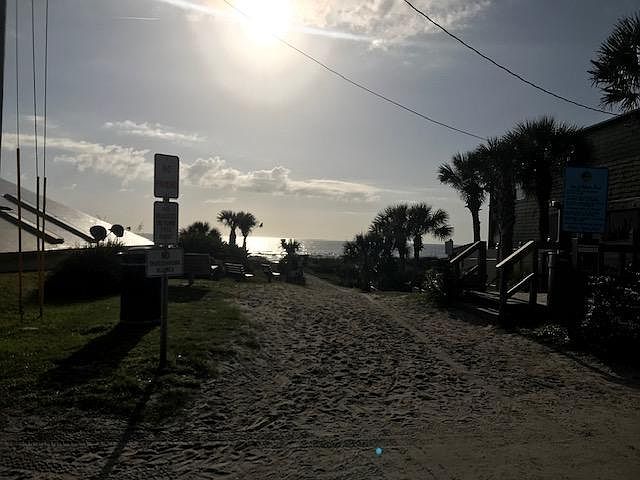 1st image of 1952 Beach Ave
