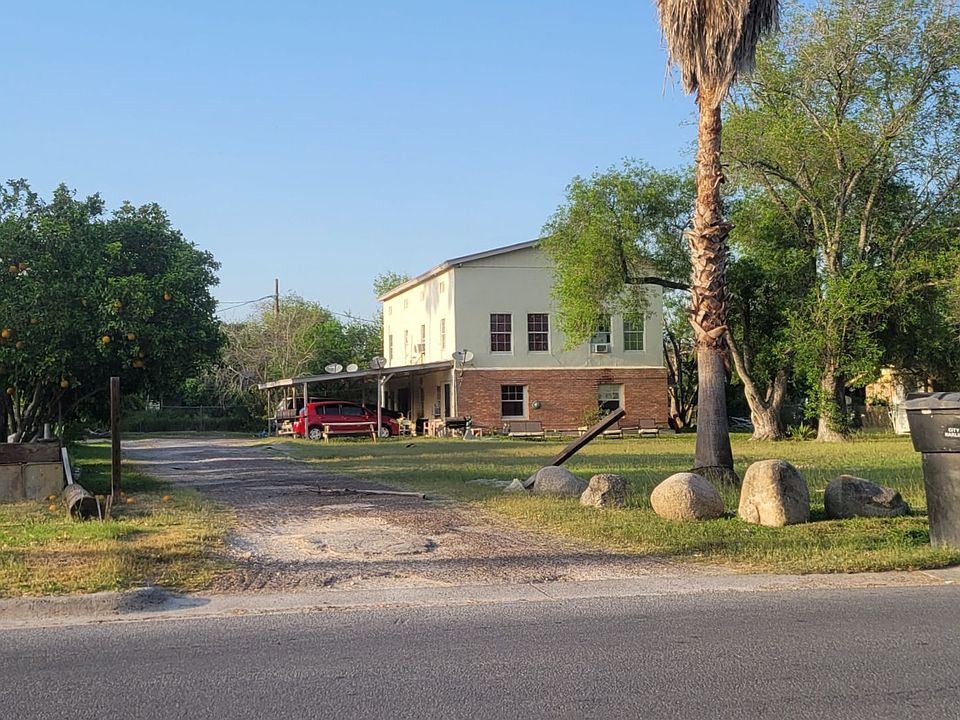 1st image of 106 E Matz Ave