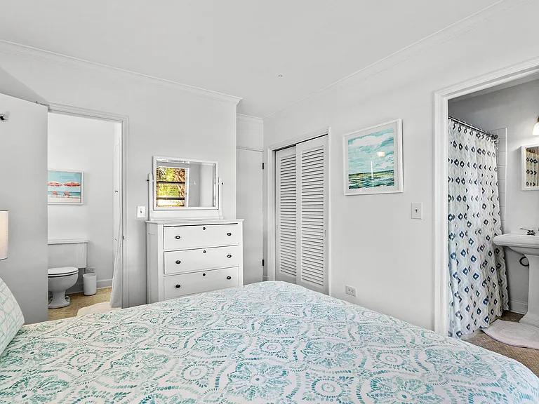 424 Chilean Ave #4 — Photo 8