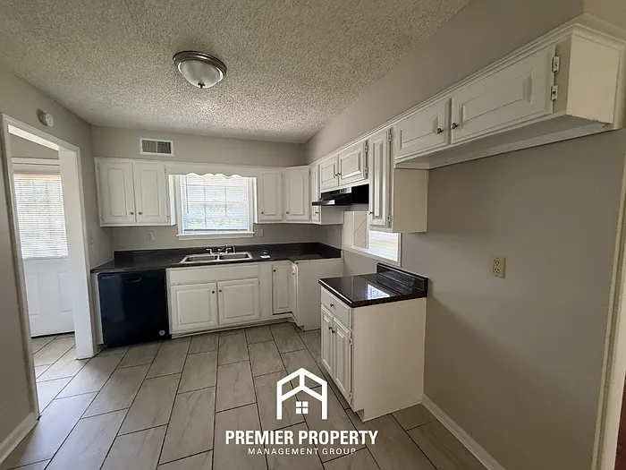 3114 Bluefield St — Photo 3