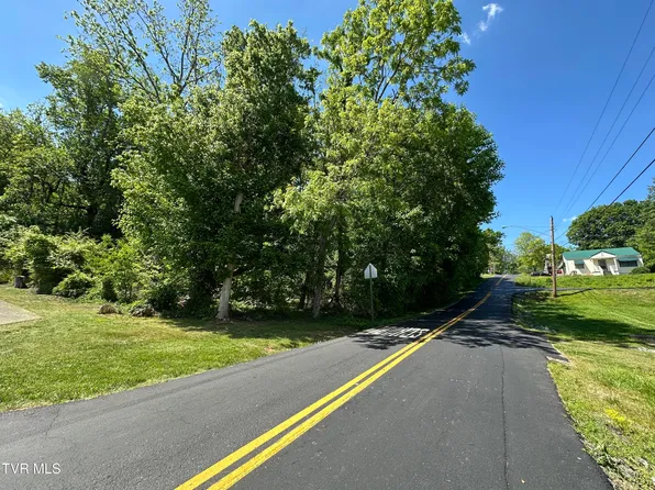 Lawrence St, Kingsport, TN 37665