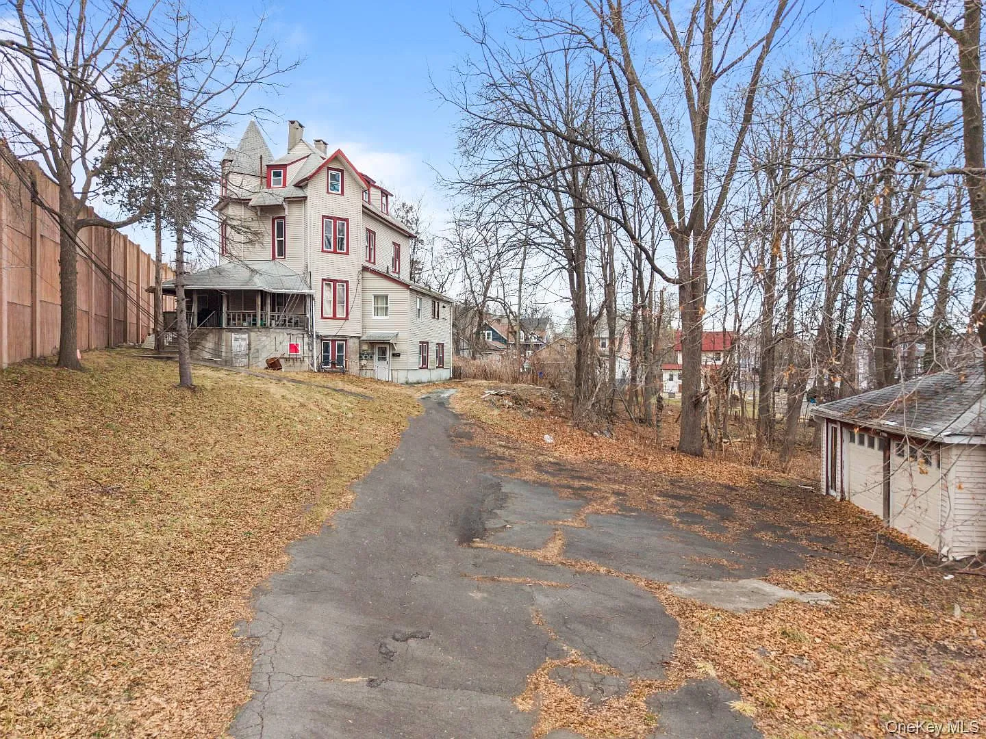 64 White Avenue photo 1