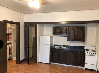 2555 Central Ave APT 2, Dubuque, IA 52001