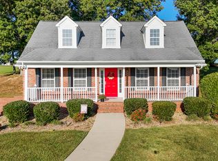 1452 Windfield Dr, Morristown, TN 37813