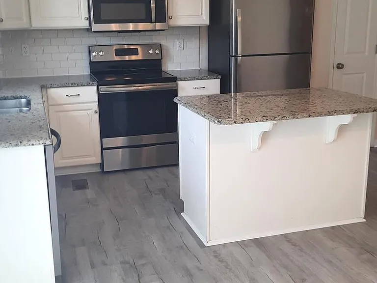 929 Admirals Quay Dr — Photo 7