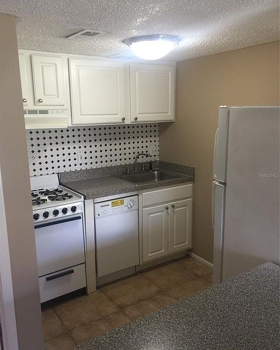 1st image of 129 Blue Pointe Way #220-220-220