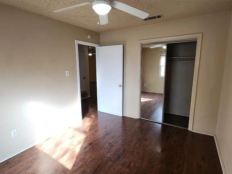 208 N Vandeveer St #4 — Photo 11