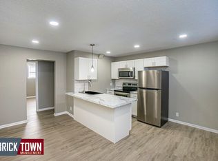 1010 S 29th St #1, Omaha, NE 68105