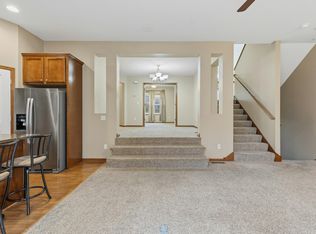 5073 Dunkirk Pl N, Plymouth, MN 55446