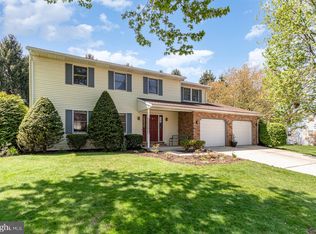 2110 Beacon Cir, Mechanicsburg, PA 17055