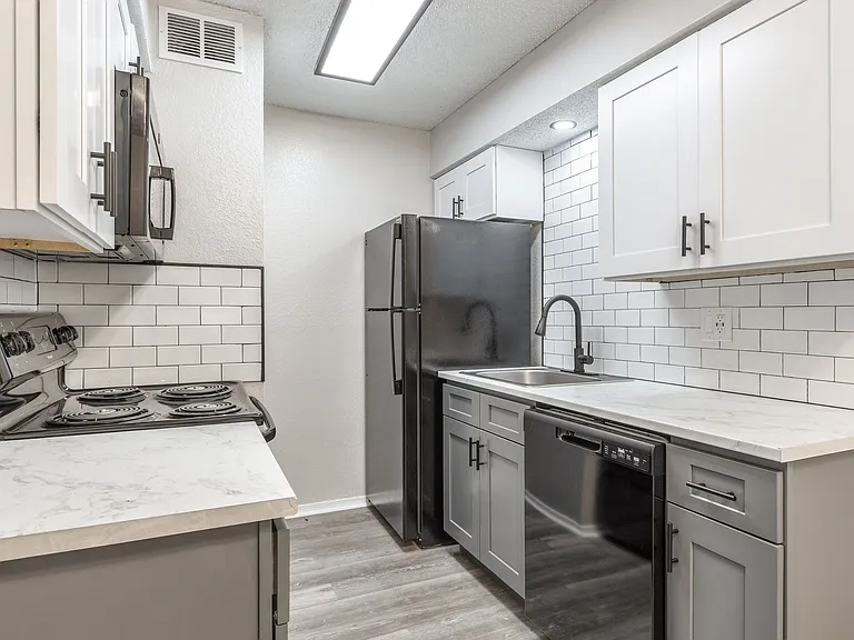 Union Point Apartments — Photo 3
