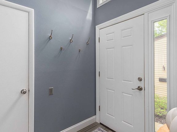 4th image of 15057 Pine Valley Trl