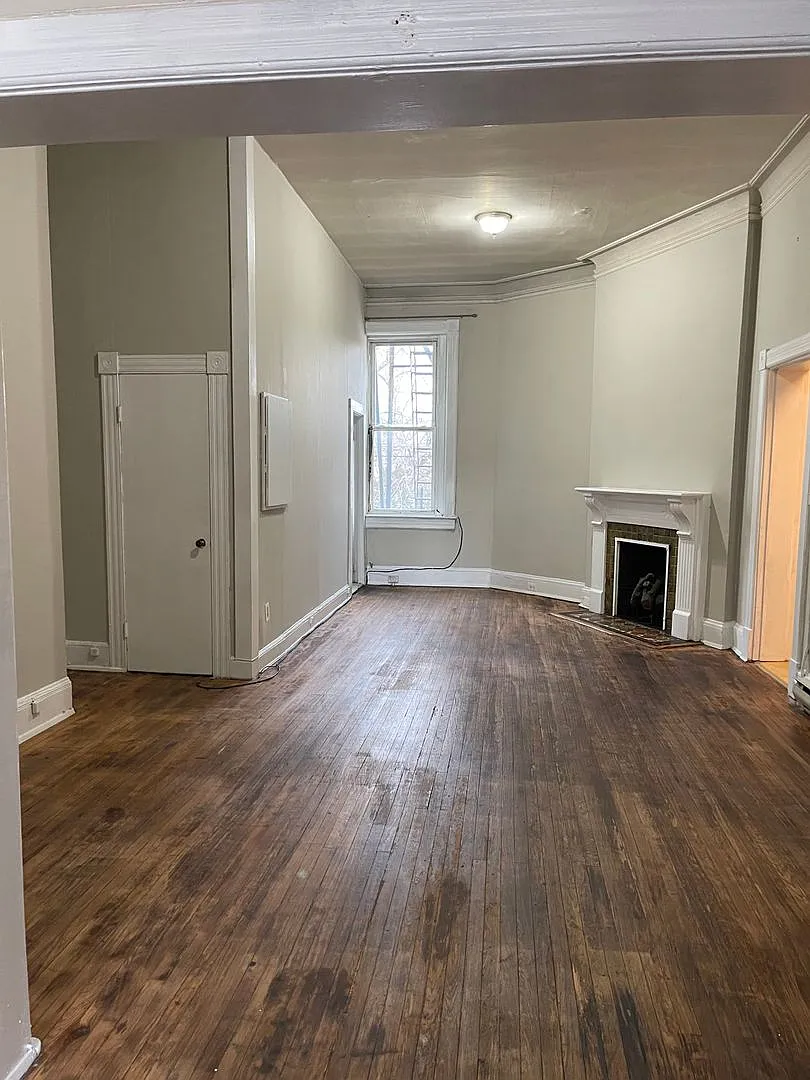 206 Laurens Street — Photo 2